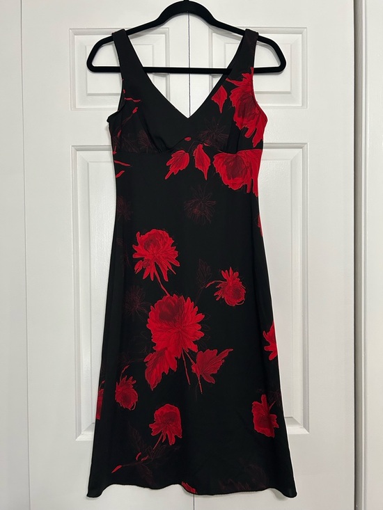 La Belle Dresses & Skirts - Vintage Late 90s La Belle Black Sleeveless Dress with Red Floral Print